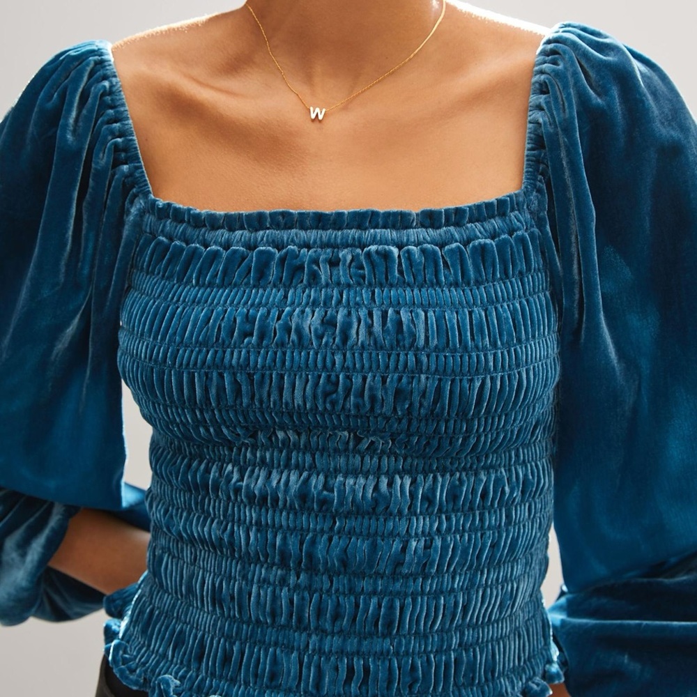 NEVER WORN Anthropologie Velvet Blue Top Size xxs
